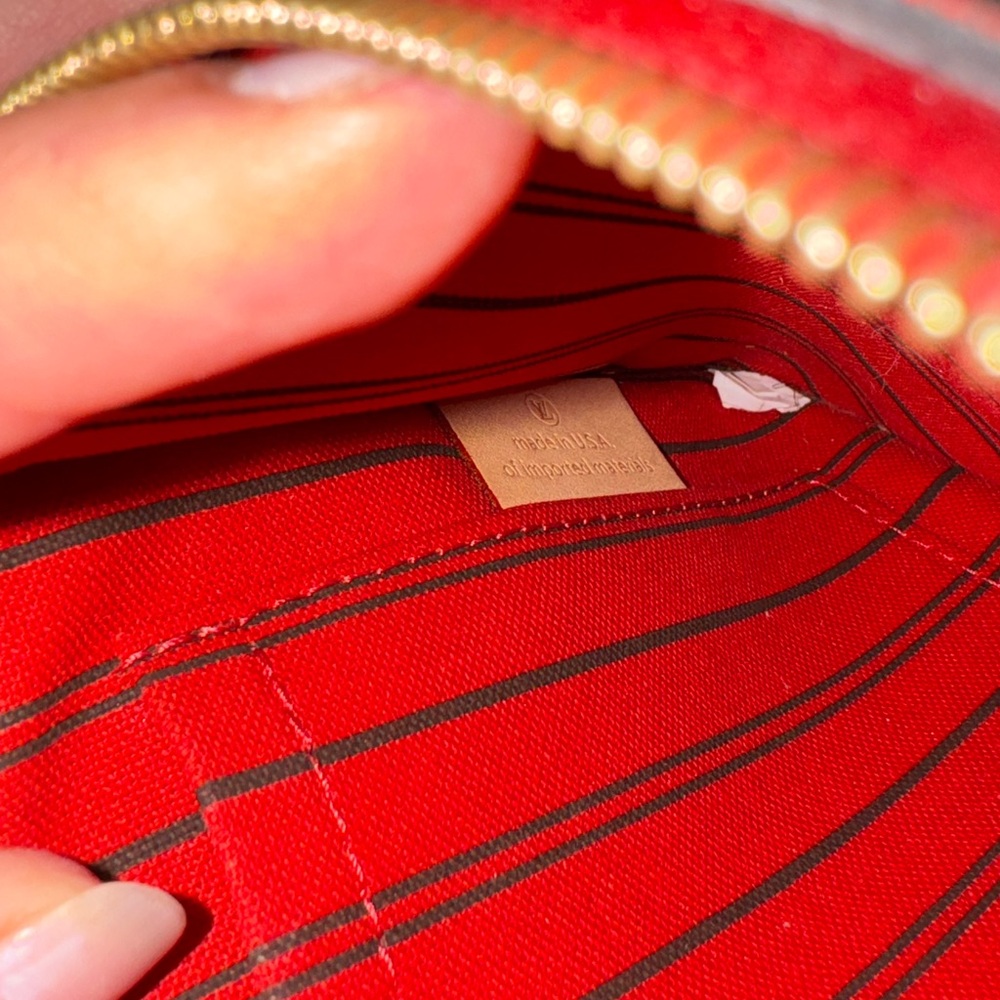 Louis Vuitton Monogram Wristlet - Picture 6 of 6